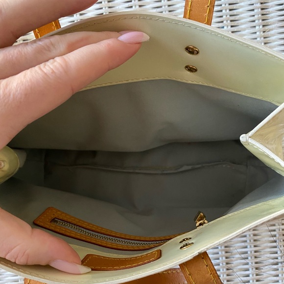 Louis Vuitton Pearl Reade Vernis bag - Picture 7 of 11